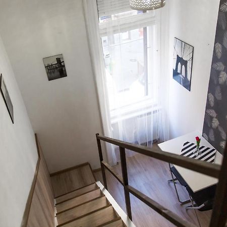 Modern Budget Lofts In The City Centre Budapest Exteriör bild