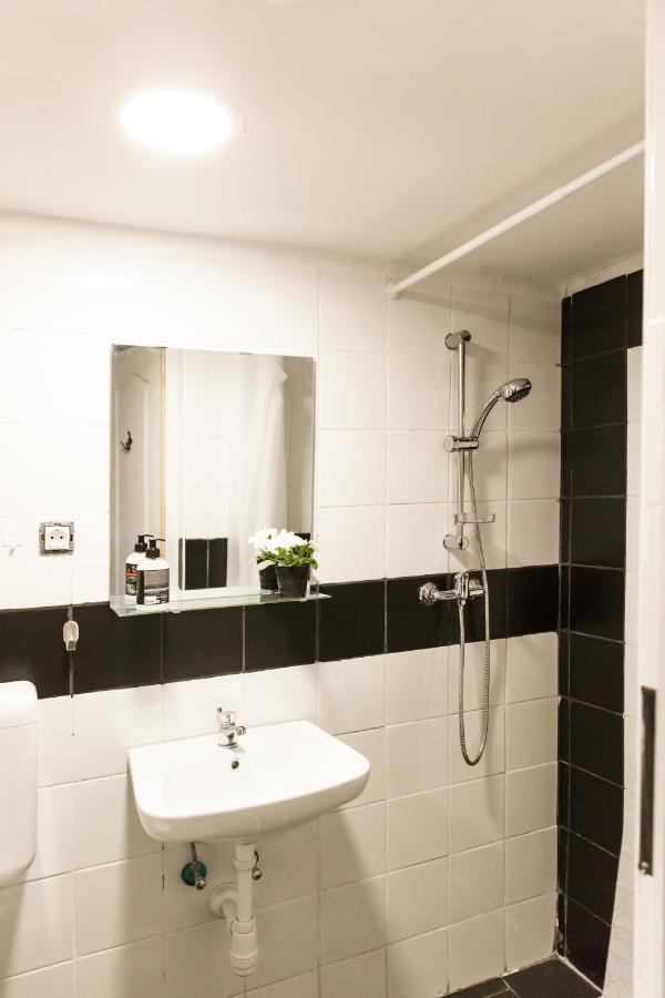 Modern Budget Lofts In The City Centre Budapest Exteriör bild